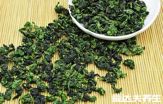 烏龍茶屬于什么茶有哪些，屬于半發(fā)酵的青茶其中鐵觀音最出名