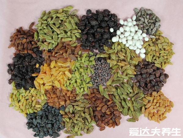 吃葡萄干有什么好處，能預(yù)防貧血和心腦血管疾病并降低膽固醇