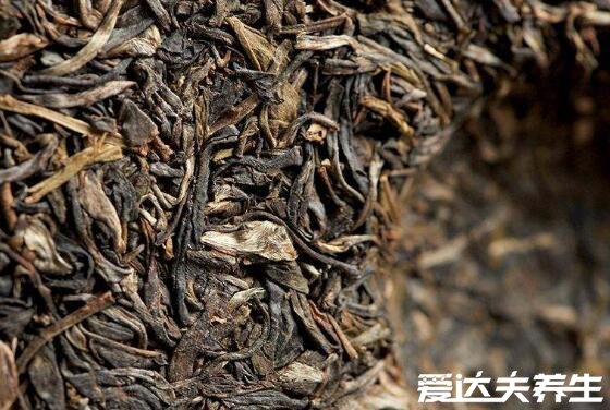 普洱茶生茶好還是熟茶好，從香味上來說生茶略輸一籌