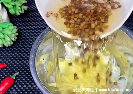 羊肉餡餃子配什么菜好，年夜飯?jiān)囋嚲虏损W附視頻(韭菜補(bǔ)腎溫陽)