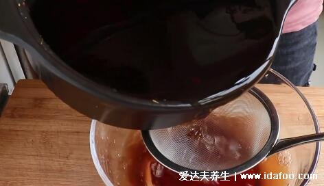 酸梅湯制作方法與材料配方，用鐵鍋做難怪不好喝(8種原料比例)